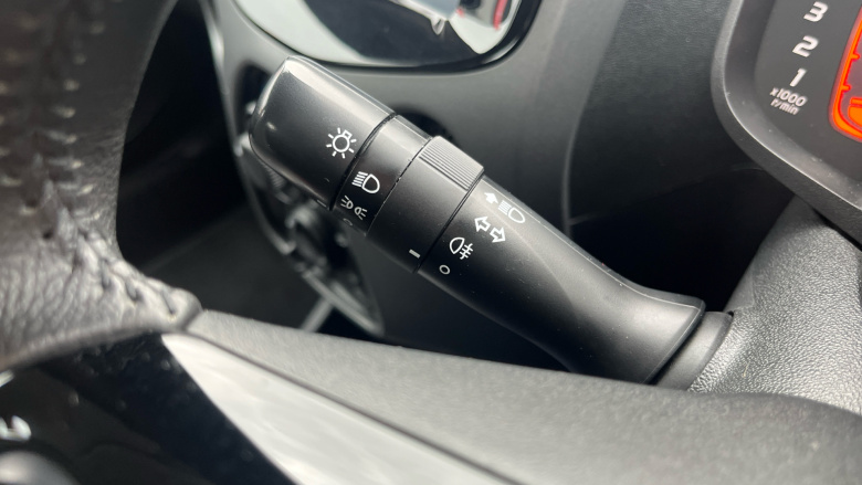 Toyota Aygo 1.0 VVT-i X-Play 5dr Petrol Hatchback